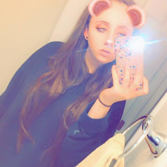 Meet your Posher, Ivy - Picture 1 of 1